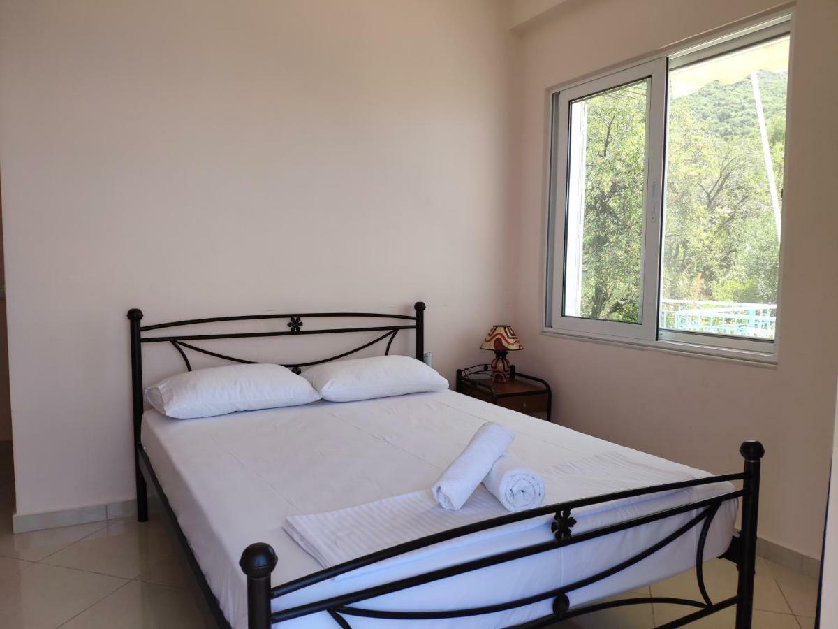 Let Rooms Lukova ภายนอก รูปภาพ