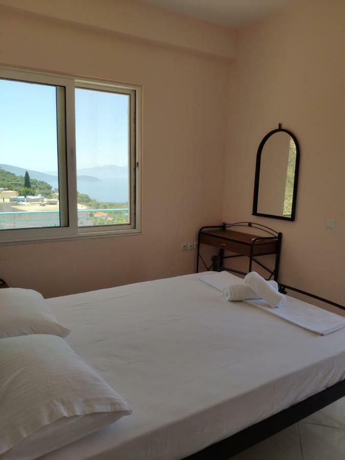 Let Rooms Lukova ภายนอก รูปภาพ